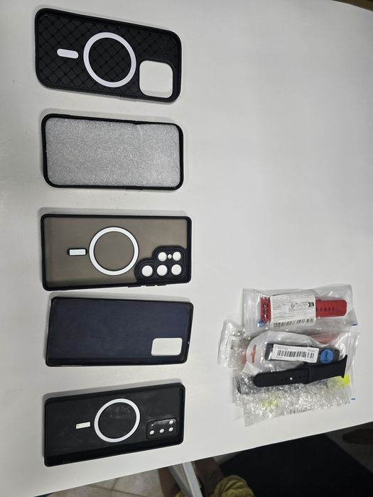 Каишка , каишки  за часовник. Кейс , калъф , протектор за телефон