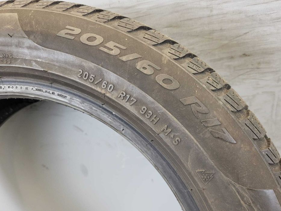 Anvelopa 205/60 R17, vara, Pirelli, DOT 2020