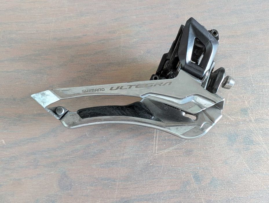 Schimbatoare si manete Shimano Ultegra seria 6700 2x10, frana pe janta