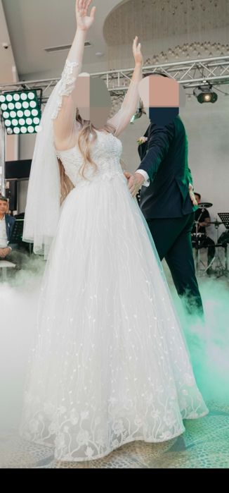 Rochie mireasa deosebita marime L