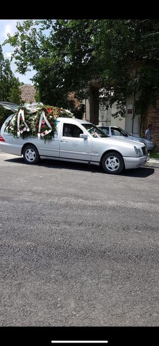 Vând Mercedes Benz dric funerar