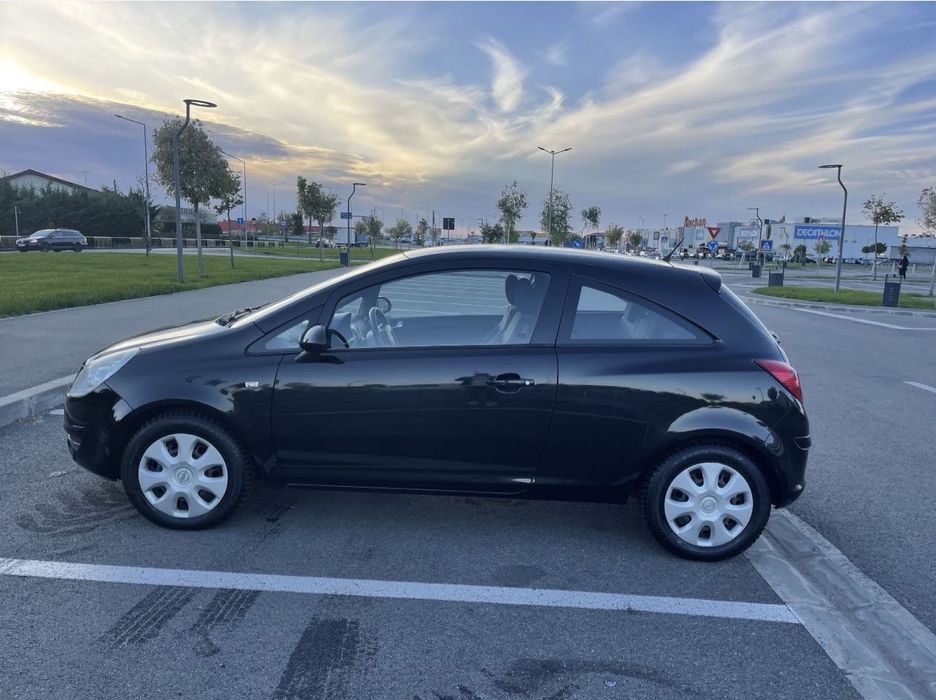 Opel Corsa, 1.2 benzină, 2008, 2 uși, 1600€