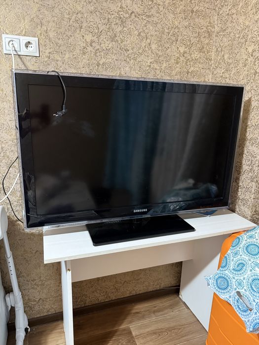 Продам телевизор Samsung.