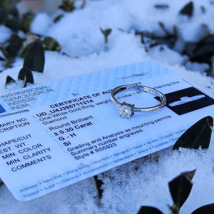 Inel din aur alb cu diamant 18K, 1.87 grame