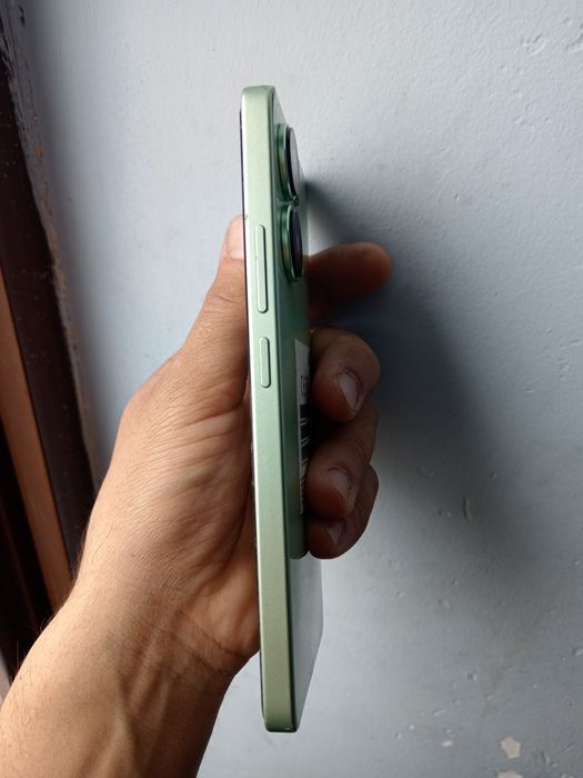 Redmi note 13. 128. 6+2