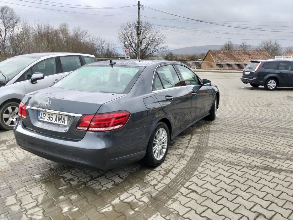 Mercedes E300. 2.1 HYBRID