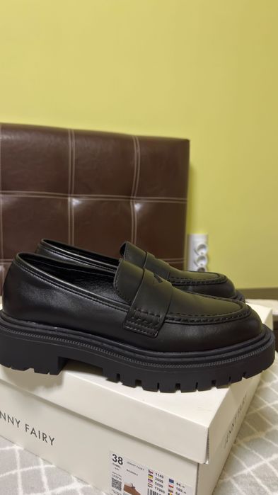 Дамски черни лофери 39 номер с дебела подметка