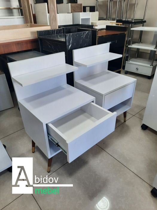 Модные прикроватные тумбочки от производителя.