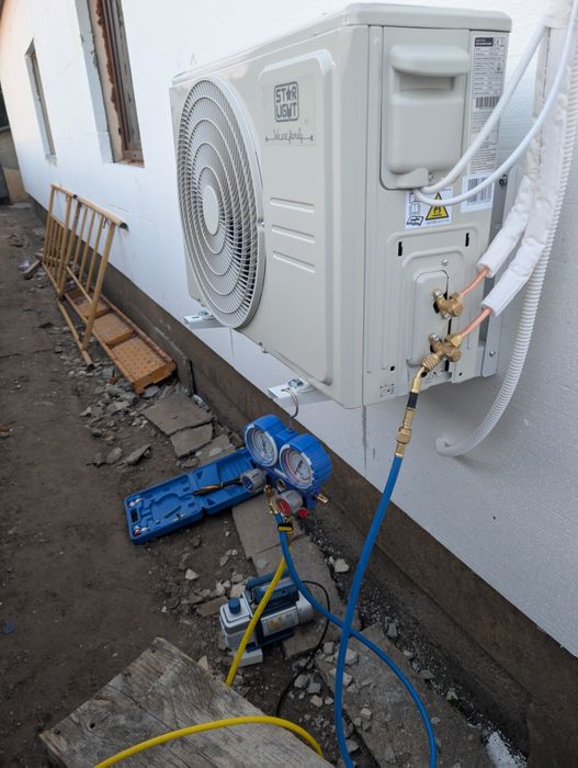 Montaj aparat aer condiționat  , încărcare freon