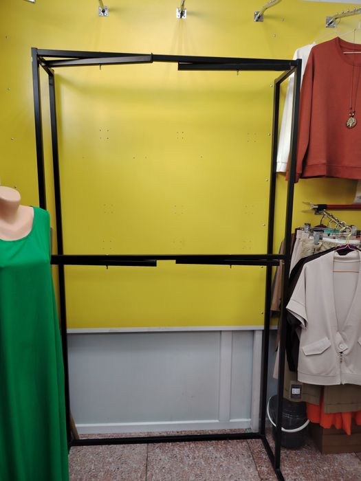 Продам торговое оборудование. Стеллаж