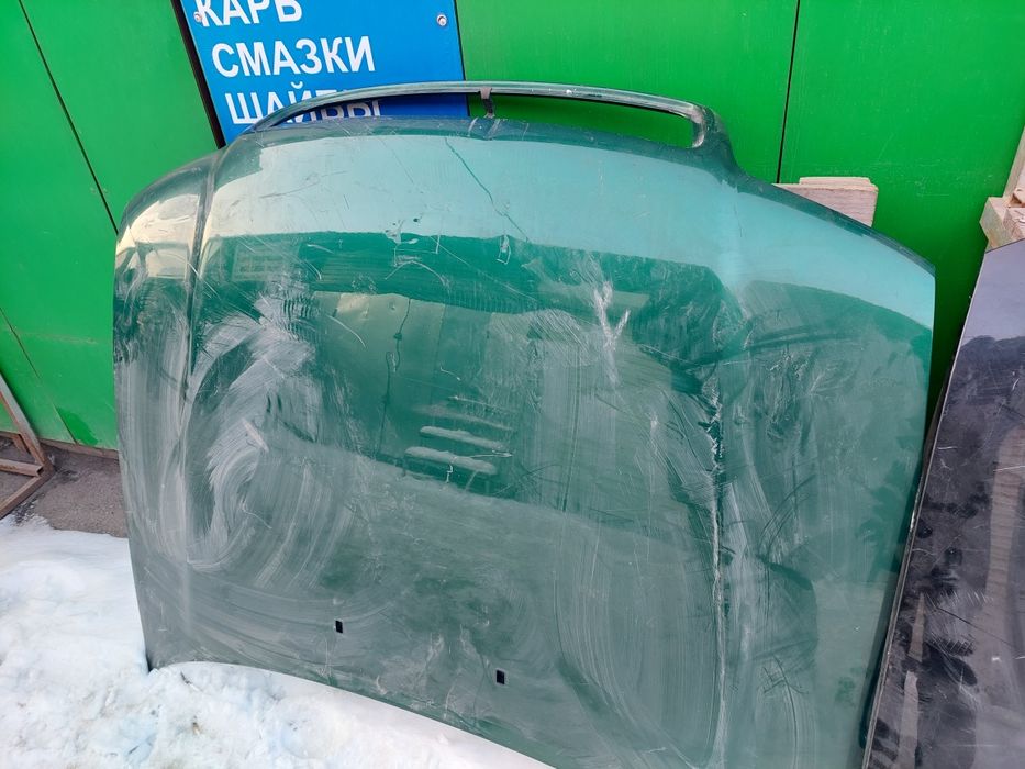 Капот а4 бу привазной