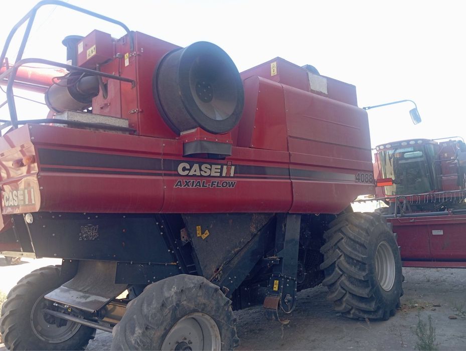 CASE 4088 Комбайн Зерноуборочный