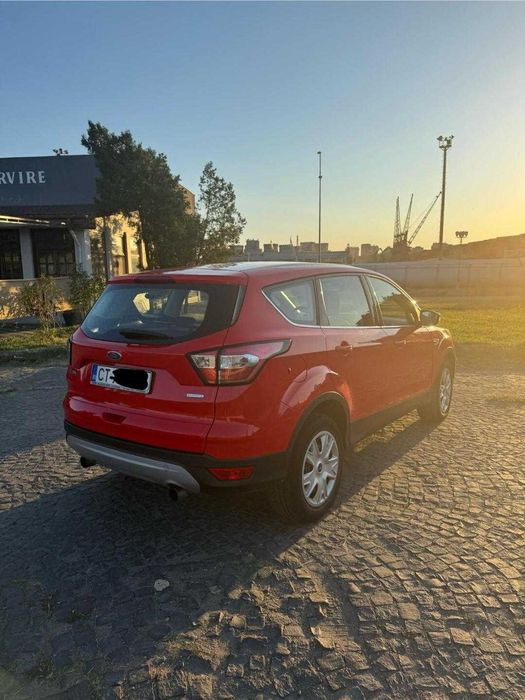 Vând Ford Kuga 2017, benzina, 10.550 euro negociabil