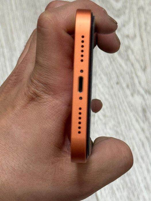 Оригинал iPhone XR в корпусе 17 PRO