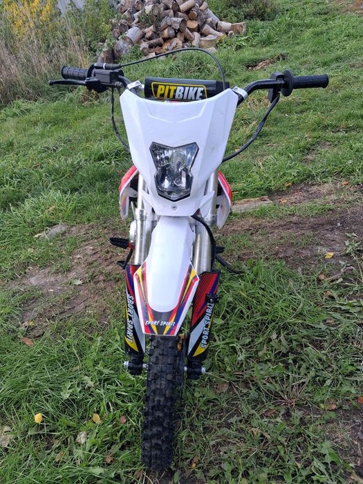 Продам питбайк .