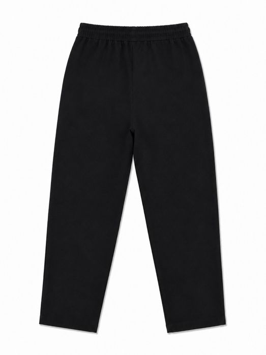 Pantaloni negri cu siret lung