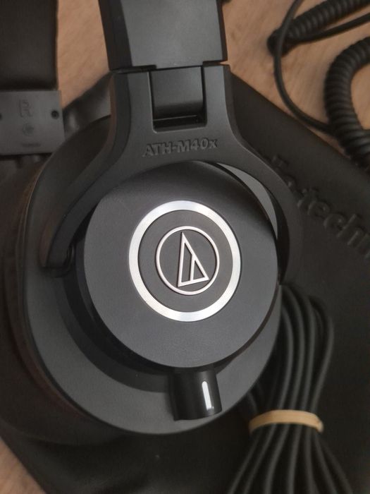 Наушники Audio-Technica ATH-М40х