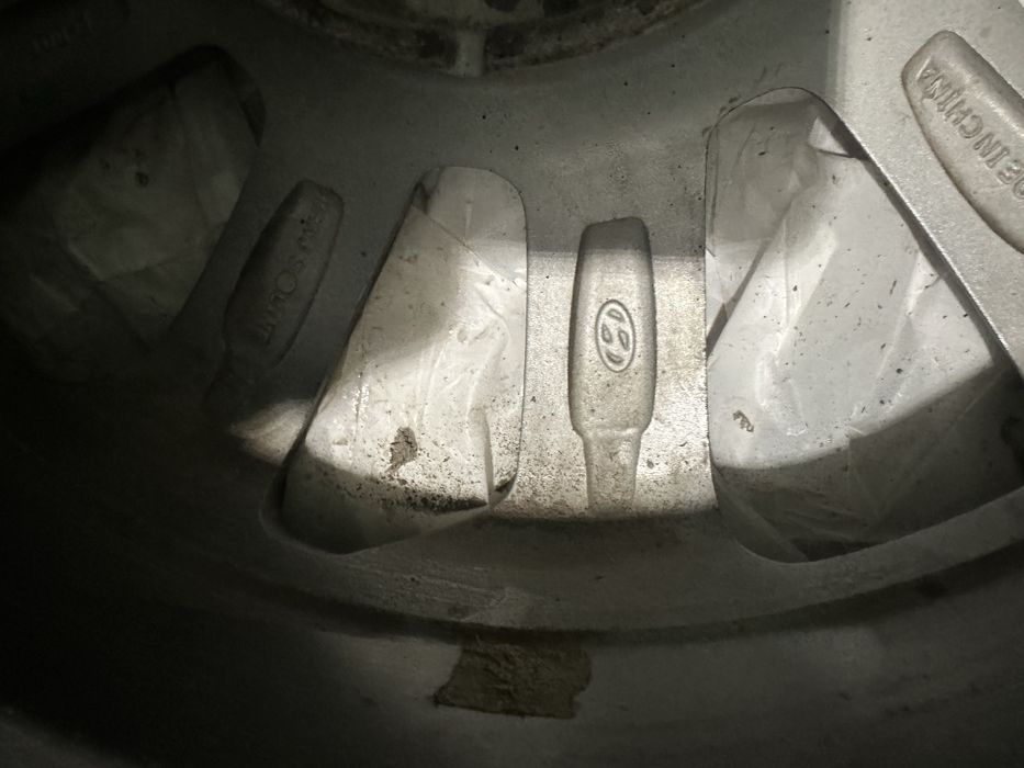 Продам диски с резиной акцент 22год