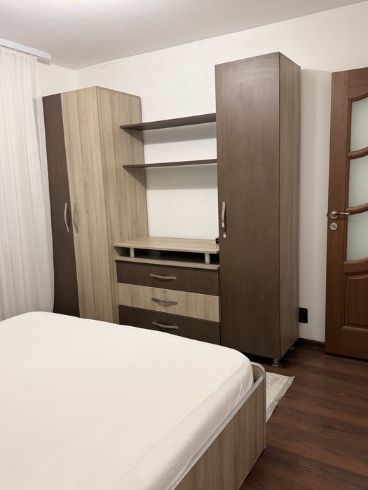 Vând apartement 2 camere etajul 3