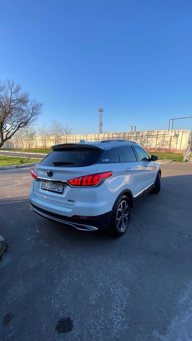 Baic eleltrocar srochna sotiladi