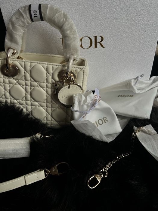 Dio*r чанта и козметка