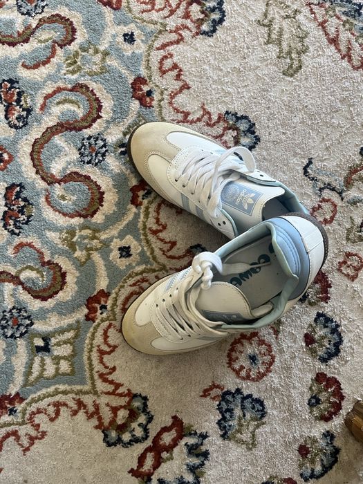 Продам кроссовки .Не дорого!