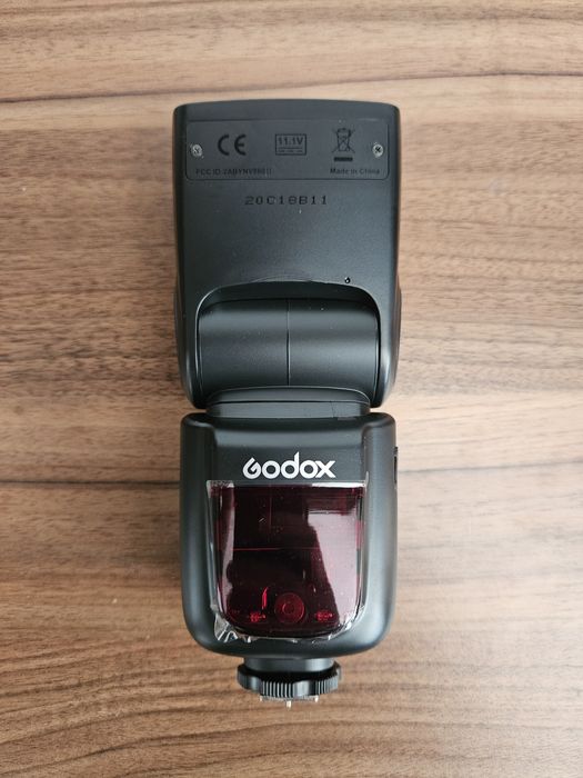 Blit Godox V860 II C pentru Canon