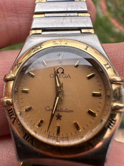 Омега дамски часовник 18к злато стомана. Omega constellation