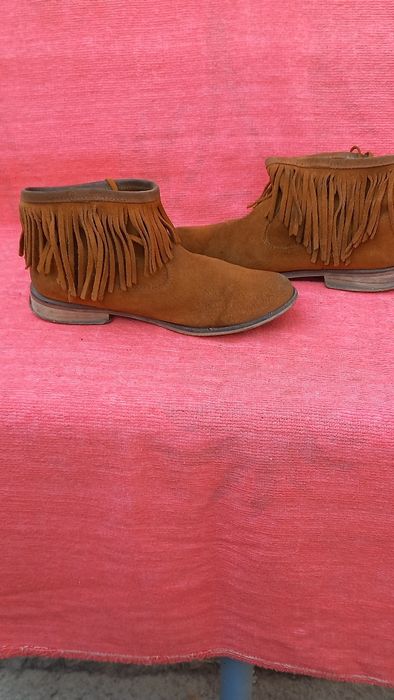 Продаются ботиночки