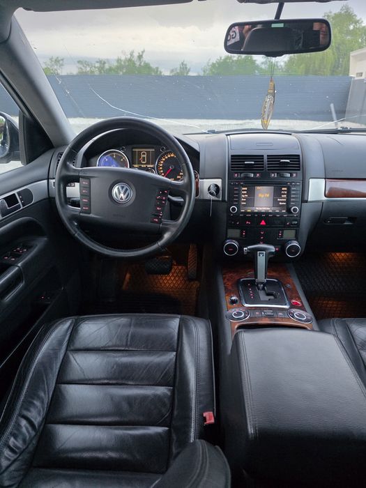 Vând Volkswagen Touareg 3.0L Automat