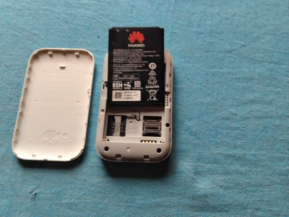 продавам оригинален мини 4G LTE SIM CARD RUTER за мобилен интернет на Иетел