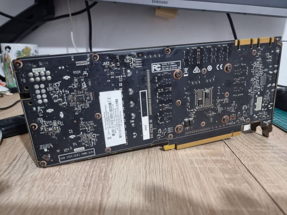 Placa video 1070 8gb DEFECTA