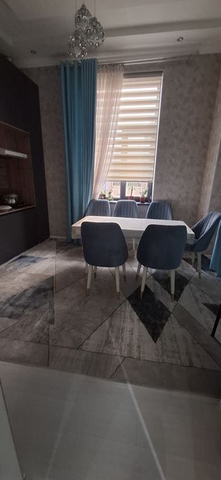 Продаётся шикарный дом Взади корзинки в центре города