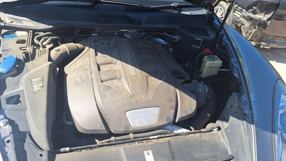 Porsche Cayenne 3.03.6 ,Porsche Cayenne 4.8 Turbo ,3 броя на части