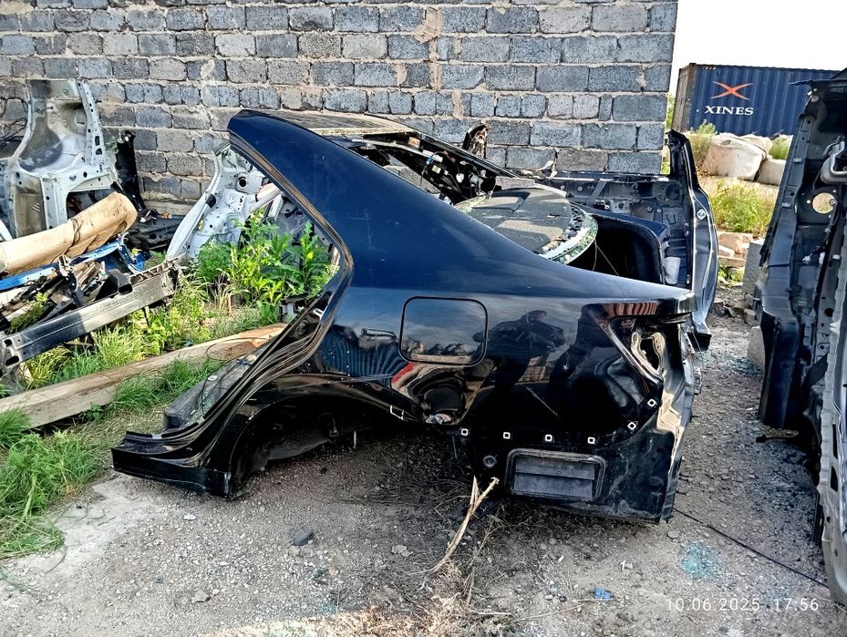 Задняя часть Toyota Camry 50