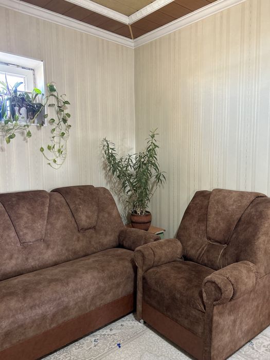 Диван для гостиной