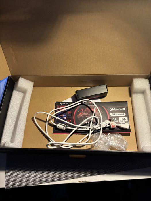 Redragon Elf Pro прозрачна механична клавиатура