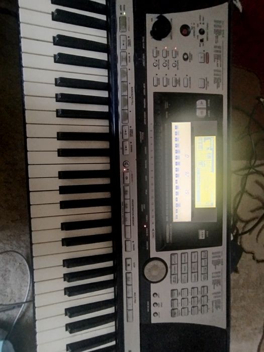 Синтизатор уамаха 740