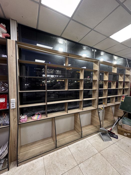 Б/У витрина для магазина