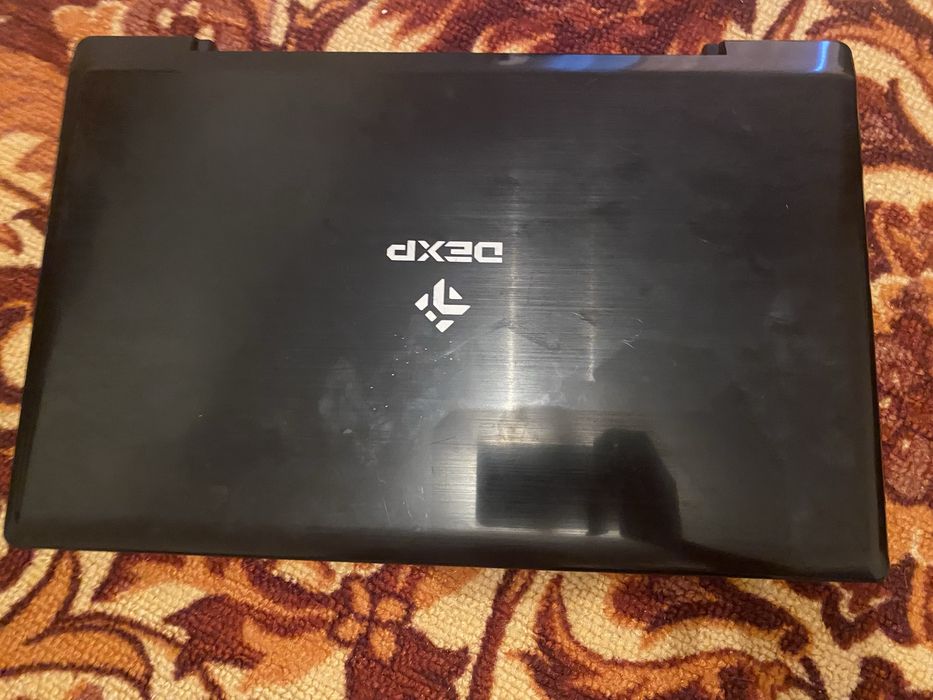 Ноутбук DEXP срочно