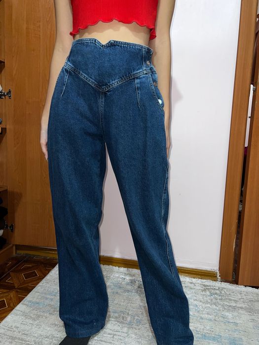 Джинсы темно синие