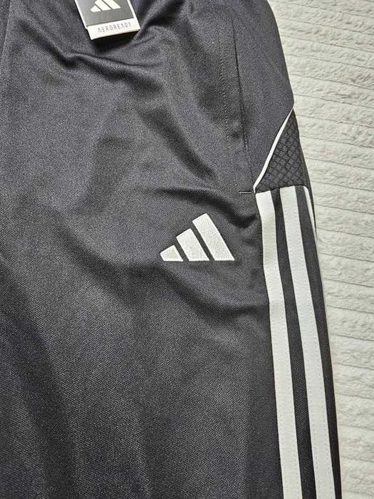 Pantaloni de antrenament pentru barbati adidas Marimea M
