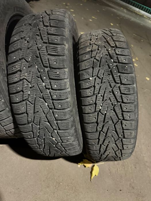 Продам зимнюю резину 185/65 r15