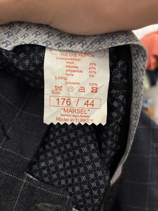 продам костюм тройку срочно