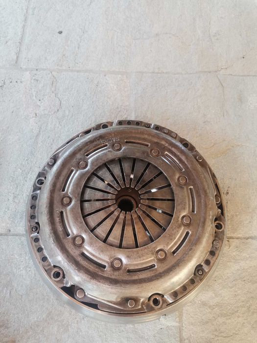 Маховик и феродов диск за Пежо Peugeot 1.6 HDI  SACHS