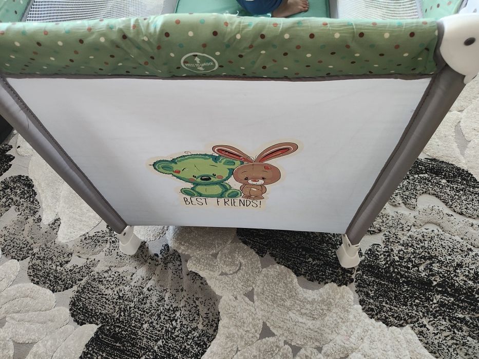 Сгъваема кошара с матрак