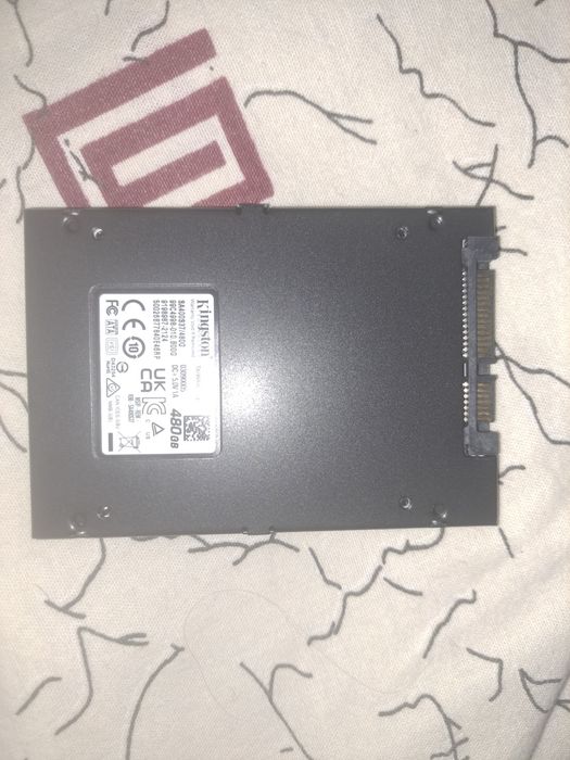 Жосткий диск kingston