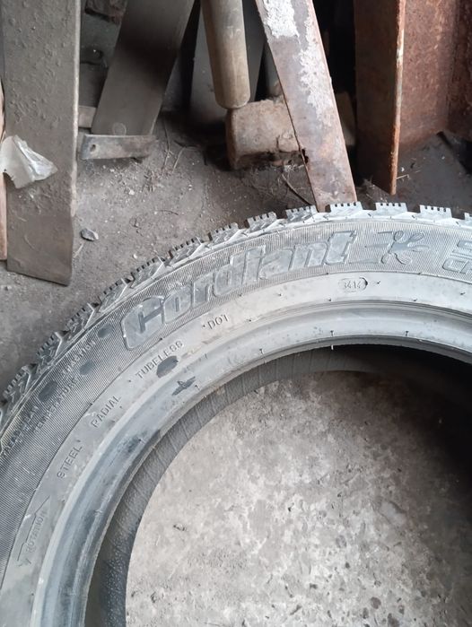 Продам шины зимние на 16