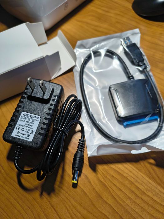 Кабели и приставки за flash/hdd/ssd