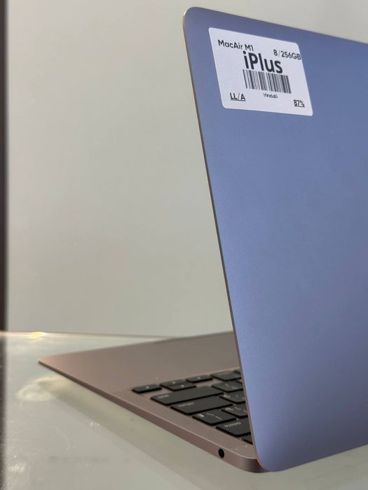 Macbook Air M1 8/256
